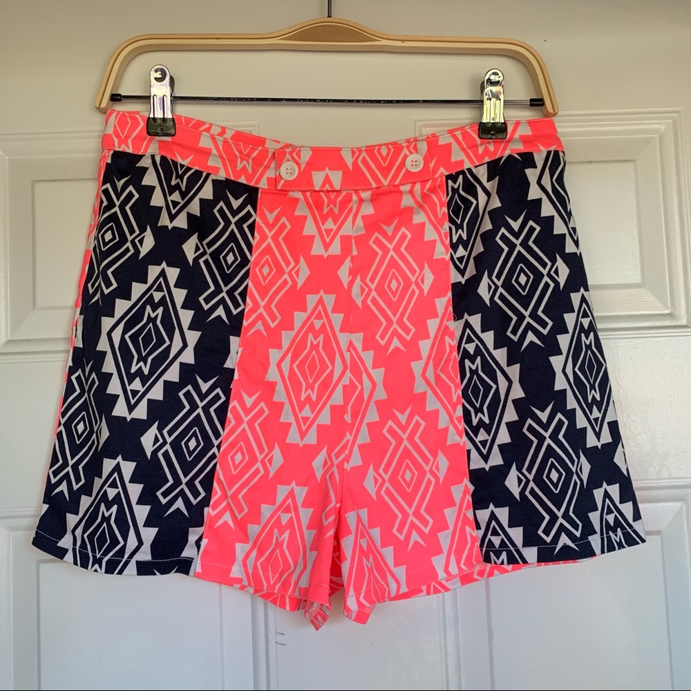 •Flying Tomato• High Waist Aztec Design Shorts - L - Picture 1 of 8